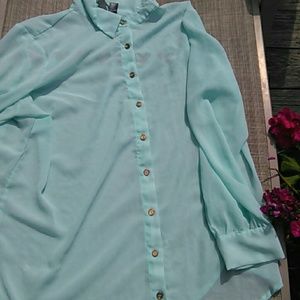 Flirty blue blouse